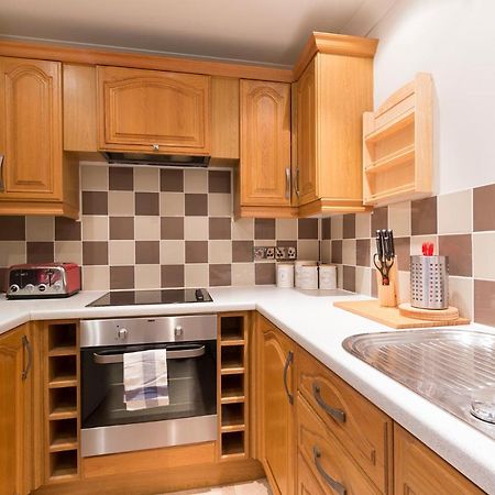 Ambrose Apartments Челтнъм Екстериор снимка