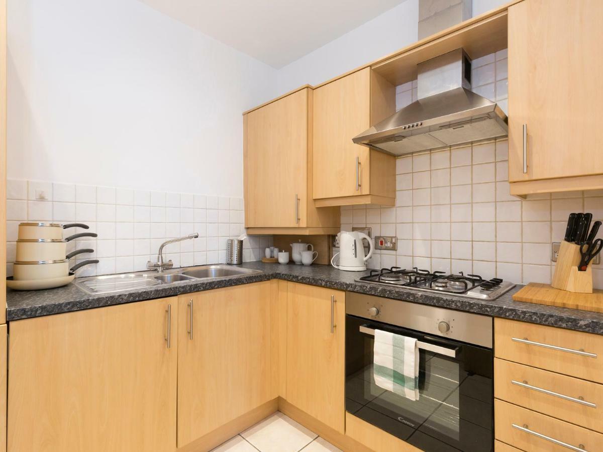 Ambrose Apartments Челтнъм Екстериор снимка